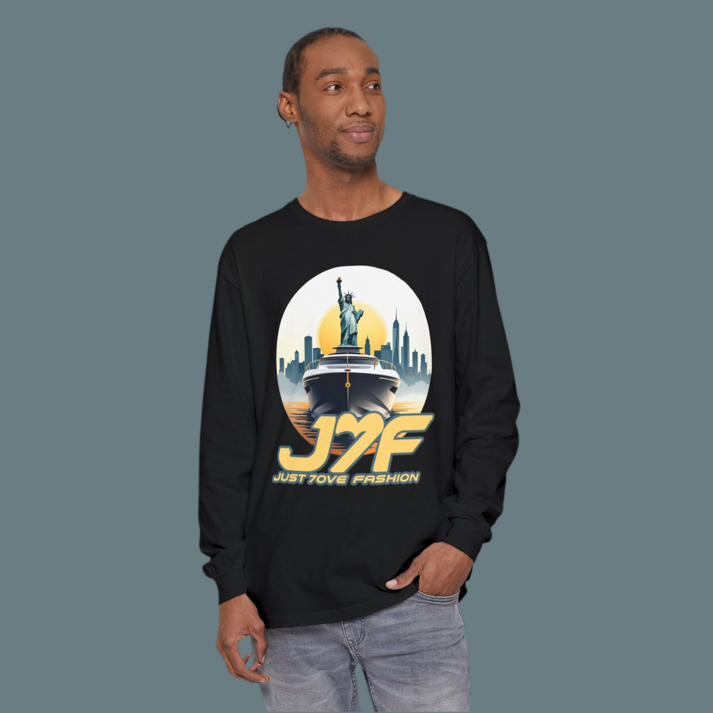 Unisex Garment-dyed Long Sleeve T-Shirt